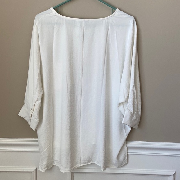 NWT White Hi Low Top - Picture 6 of 9